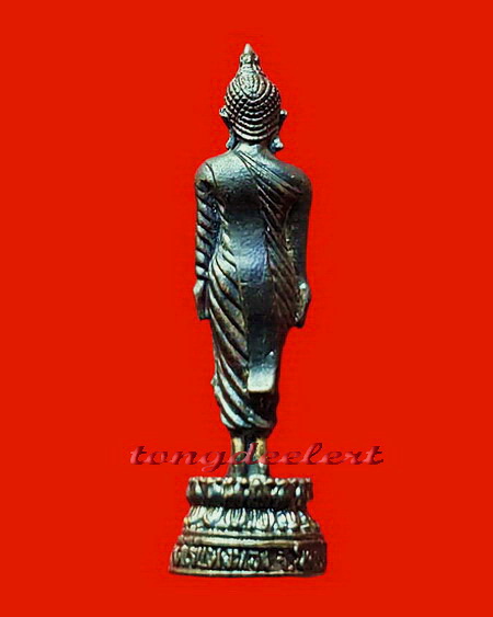 พระพุทธเจ้าปางเปิดโลก หลวงปู่หลิว วัดไร่แตงทอง ปี 2539 ขนาดห้อยคอ สวยมากค่ะ
