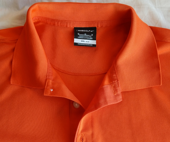 เสื้อ NIKE ของแท้ สีส้ม สวยๆ XL คนไทย  + พิเศษแถมฟรี UNIQLO สีเทาให้อีก1ตัว