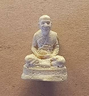 รูปหล่อรุ่นแรกหลวงพ่อจวนเนื้อเรซิ่น อุดผงสิงห์บุรี