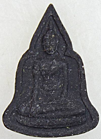 ๒๐ หลวงพ่อโบสถ์น้อย เนื้อผง