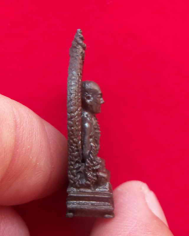 เหรียญหล่อนาคเกี้ยวที่ระลึกทำบุญครบอายุ๕รอบหลวงพ่อสมควร วัดถือน้ำปี2519เนื้อนวะโ