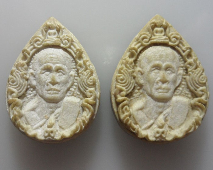 *** จ.ประจวบคีรีขันธ์ *** พระผง วัดใหม่ลาดวิถี (๒ องค์)