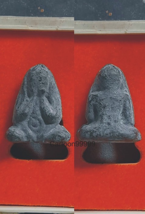 ปิดตา หลวงพ่อชำนาญ วัดบางกุฏีทอง ปทุมธานีครับ เนื้อตะกั่ว สวย เดิม พร้อมกล่องครับผม