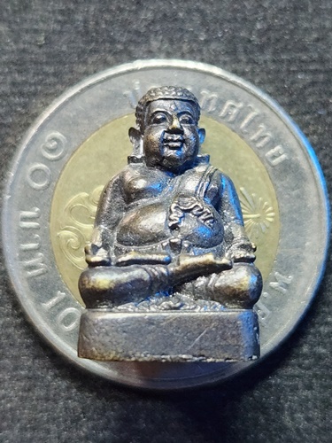 วัดเกริ่นกฐิน ลพบุรี รูปหล่อพระสังกัจจายน์ หลวงพ่อเพี้ยน 