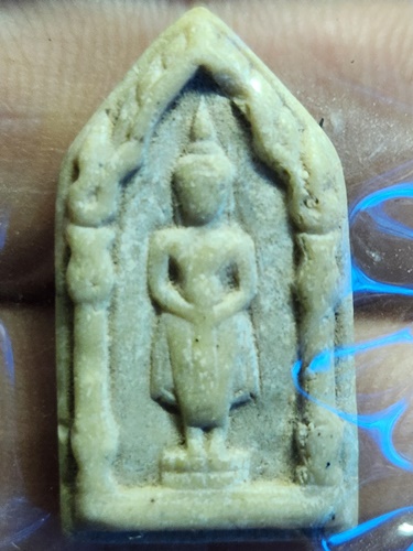 วัดพระพุทธบาท จ.สระบุรี พระผงปางอุ้มบาตร  ปี 2527 