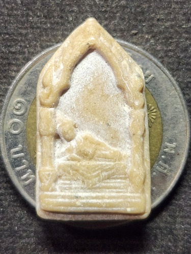 วัดพระพุทธบาท สระบุรี พระปางไสยาสน์ ปี2526  เนื้อผงน้ำมัน 