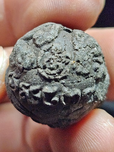 วัดนาดี จ.สระบุรี ลูกอม มหาเสน่ห์ หลวงพ่อปั้น