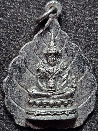 วัดพระบาทน้ำพุ จ.ลพบุรี พระพุทธไภษัชยคุรุไวฑูรยประภาตถาคต หลวงพ่ออลงกต  ปี2555