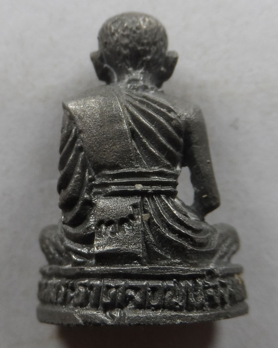 รูปหล่อพระครูอุดมขันติคุณ วัดพระธาตุจอมแจ้ง จ.แพร่