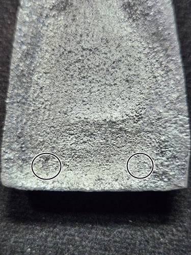 วัดเชิงท่า จ.ลพบุรี พระหูยาน บัวสองชั้น  หลวงพ่อถม  ปี48 เนื้อชิน ตอกโค๊ต2จุด