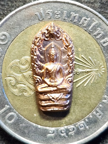 วัดเกริ่นกฐิน ลพบุรี พระปรกใบมะขาม หลวงพ่อเพี้ยน  การบินทหารบก 2544