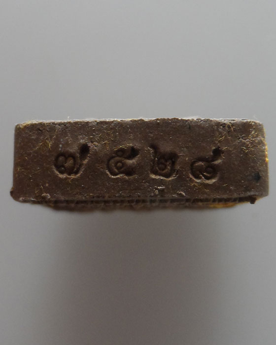 พระผงทรงครุฑ หลวงปู่บุญ วัดนิลาวรรณประชาราม จ.เพชรบูรณ์ 