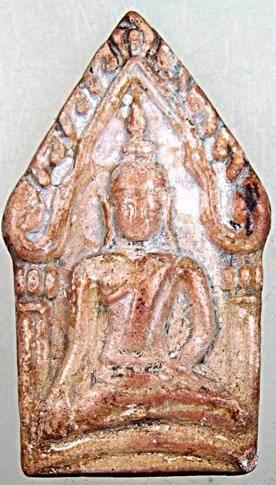 ขุนแผนหลังกุมารหลวงพ่อกวย