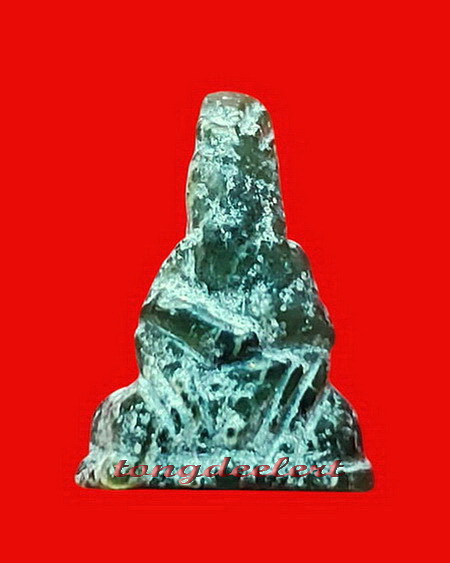 เจ้าแม่กวนอิม หลวงพ่อวิริยังค์ วัดธรรมมงคล เนื้อหยกแกะ พร้อมกล่องเดิมค่ะ