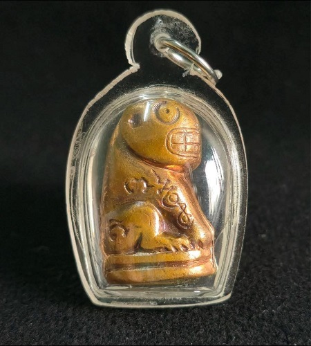 เสือหลวงพ่อสมชาย วัดปริวาส จ.กรุงเทพฯ ปี ๒๕๕๕ รุ่นสร้างอุโบสถ เลี่ยมพลาสติกพร้อมใช้ สวยครับ