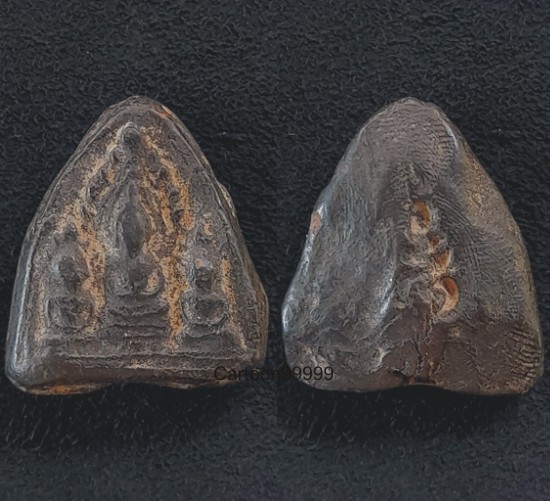 พระตรีกาย หลวงพ่อจง วัดหน้าต่างนอก อยุธยาฯ ครับ เนื้อดินดำ หลัง " อุ " สุดยอดหายากครับผม