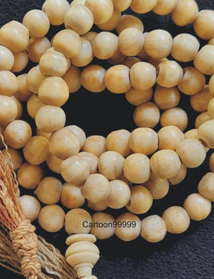 ประคำคอ ๑๐๘ เนื้อกระดูกช้าง หลวงพ่ออุตตมะ วัดวังวิเวการาม กาญจนบุรีครับ หายากๆ ครับ ทันหลวงพ่อครับ