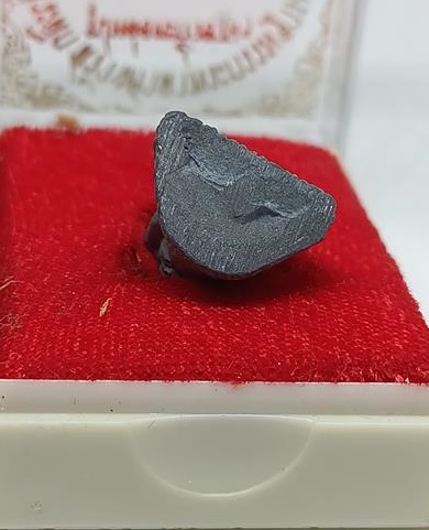 รูปหล่อเนื้อตะกั่วอวนรุ่นแรก หลวงพ่อเกตุ วัดเกาะหลัก จ. ประจวบคีรีขันธ์ ปี 2527 