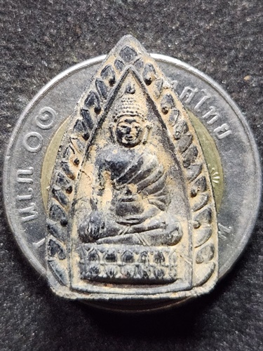 วัดเขาวงพระจันทร์ จ.ลพบุรี พระพุทโธน้อย  เนื้อผง หลวงปู่ละมัยร่วมปลุกเสก