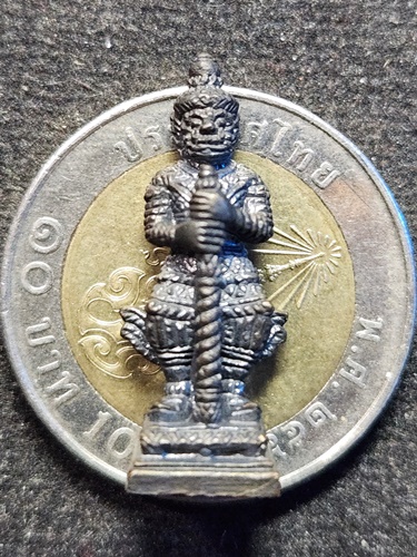 วัดเกริ่นกฐิน จ. ลพบุรี  รูปหล่อท้าวเวสสุวรรณ  หลวงพ่อเพี้ยน กฐินปี 57