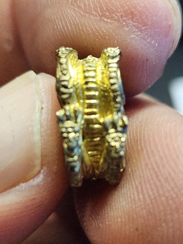 วัดเกรินกฐิน จ.ลพบุรี สิงห์ หลวงพ่อเพี้ยน พิมพ์จิ๋ว ปี 2560 เนื้อกะไหล่ทอง 