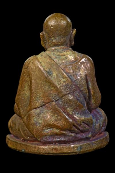 รูปหล่อหลวงปู่แสง ญานวโร รุ่นอโรคยา พิมพ์เล็ก ปี2560 พร้อมกล่องเดิม สวยๆ