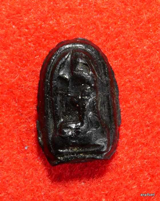 นางกวักเนื้อผงว่านคลุกรัก สวยครับ