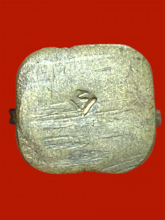 รูปหล่อลอยองค์ ท้าวเวสสุวรรณ 2 หน้า ปีพ.ศ. 2545