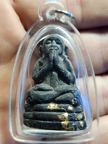  พระรูปเหมือน หลวงปู่เทพโลกอุดร พิมพ์อรหันต์พนมมือ พิมพ์ใหญ่ เนื้อผงพุทธคุณ