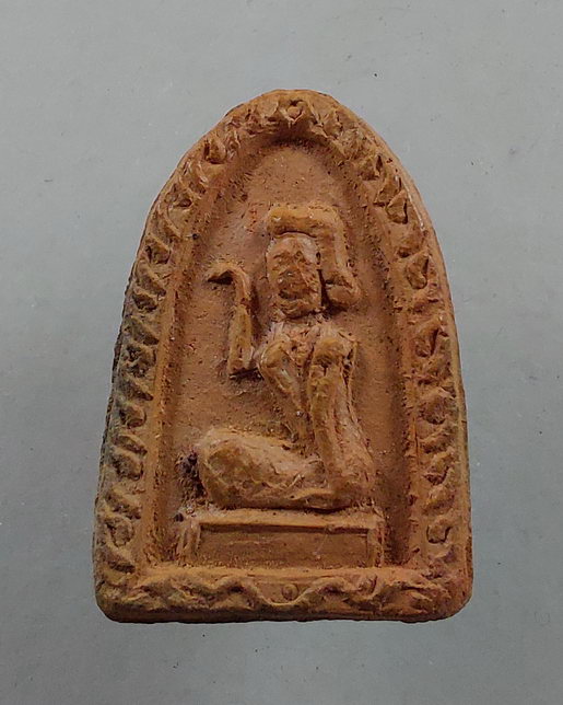 " แม่นางกวัก เนื้อดิน หลังยันต์ สวยๆครับ "