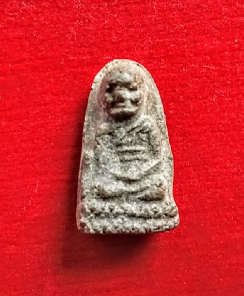 พระหลวงปู่ทวด วัดเกาะถ้ำ สงขลา ปี05 เนื้อว่าน อาจารย์ทิม วัดช้างไห้ร่วมปลุกเสก...เคาะเดียวแดง...