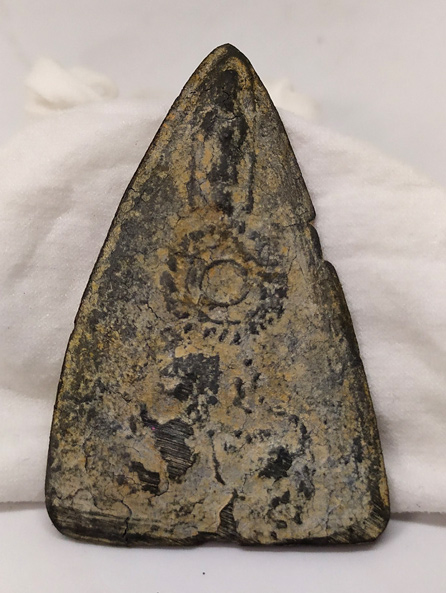 N พระเนื้อชิน สวยแปลกดีครับ มีอายุ ขนาดใหญ่พอควร ไม่ทราบที่ครับ