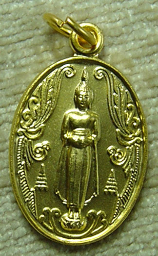 M หลวงพ่อวัดบ้านแหลม เนื้อกะไหล่ทอง ปี 2549 สวยๆ มีกล่องเดิมด้วยครับ