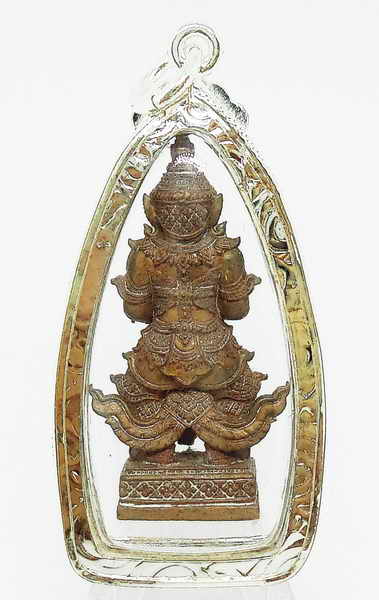 ท้าวเวสสุวรรณ หลวงพ่อทอง วัดบ้านไร่ นครราชสีมา รุ่น ยกฐานะทองนำโชค เนื้อทองแดงคราบเบ้า พร้อมเลี่ยม