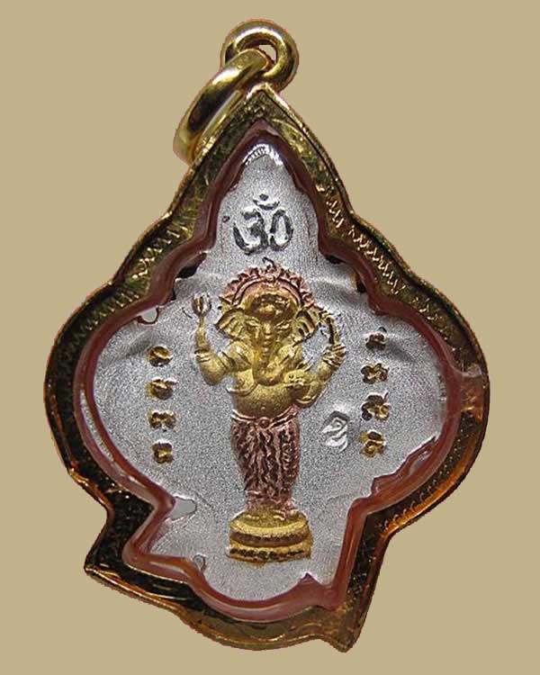 เศียรพระพิฆเนศ วัดถ้ำแฝด จ.กาญจนบุรี รุ่น 2 มหาเทพ เนื้อ 3 K เลี่ยมทอง