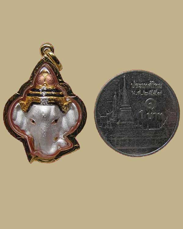 เศียรพระพิฆเนศ วัดถ้ำแฝด จ.กาญจนบุรี รุ่น 2 มหาเทพ เนื้อ 3 K เลี่ยมทอง