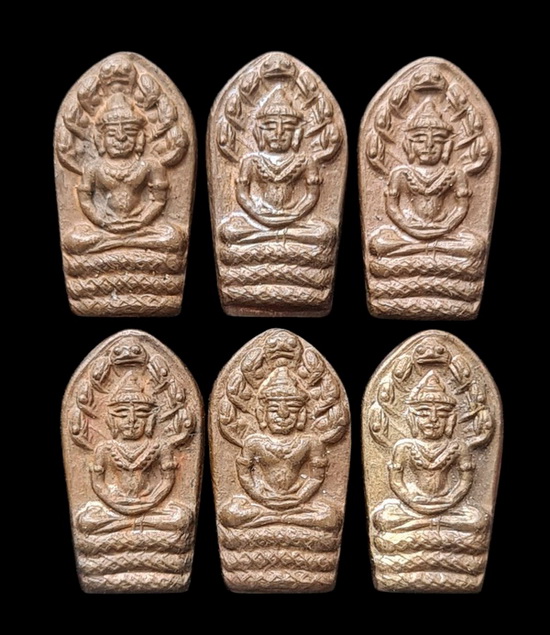 เคาะแรกแดง...ปรกใบมะขามหลังรอยพระพุทธบาท...นวะ ๖ องค์ ไม่มีกล่อง...ล.ป.มัง วัดเทพกุญชรวราราม ลพบุรี