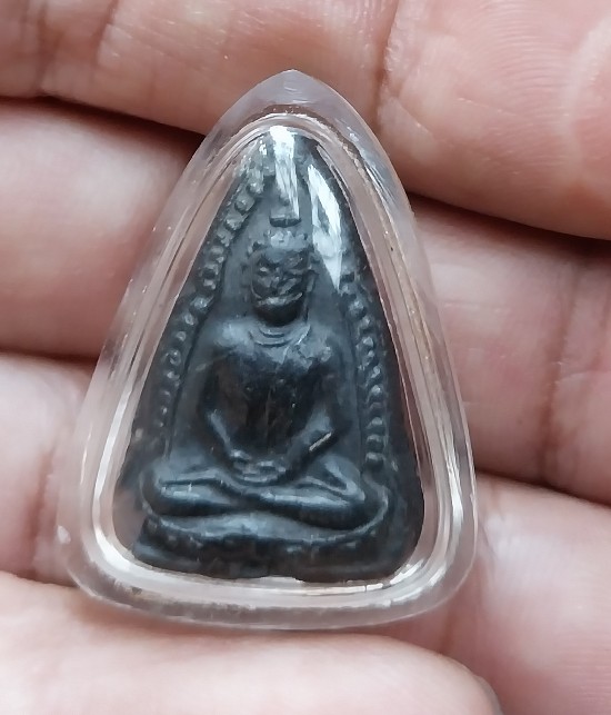 พระชินราชหลวงพ่อเงินเส้นคอ2เส้นผงใบลาน