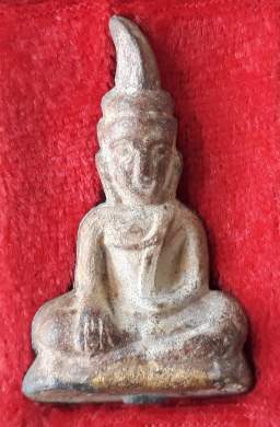 พระท่ากระดานเล็ก วัดต้นลำไย