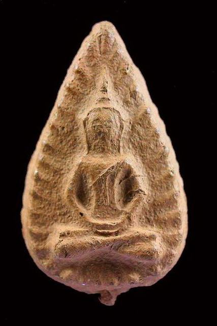 พระกลีบบัว กรุวัดลิงขบ กรุงเทพ มีหน้ามีตาสภาพสวย