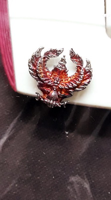 พญาครุฑ พิมพ์จิ๋ว รุ่น"เสาร์๕ จอมราชันย์"หลวงพ่อนพวรรณ วัดเสมานิมิตร จ.อยุธยา เนื้อทองประกายรุ้ง