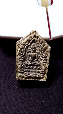 ขุนแผนมหาปราบ เนื้อกระยาสารท ปลุกเสกหลายพิธี พิธีสุดท้าย บรรจุหัวใจหลวงปู่ทิม ที่วัดละหารไร่ครับ