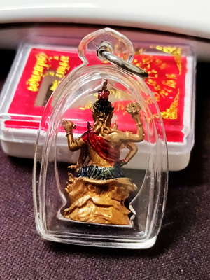 องค์เสด็จปู่มุจรินทร์พญานาคราช ลอยองค์รุ่นแรก "เนื้อทองแดงลงยา" อ.วราห์ วัดโพธิ์ทองเลขสวยพร้อมเลี่ยม