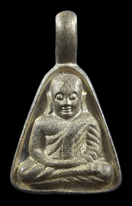 เหรียญจอบเล็กย้อนยุค หลวงพ่อเงิน วัดบางคลาน จ.พิจิตร ที่ระลึก 10 ปี บีทีเอส ปี2552