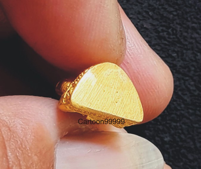 รูปหล่อกะหลั่ยทอง หลวงพ่อสด วัดปากน้ำภาษีเจริญ กรุงเทพฯ ครับ สวย เดิม ดี ครับผม