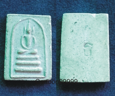 สมเด็จหลัง " ธ " หลวงพ่อบุญธรรม วัดพระปฐมเจดีย์ นครปฐมครับ หายากครับผม