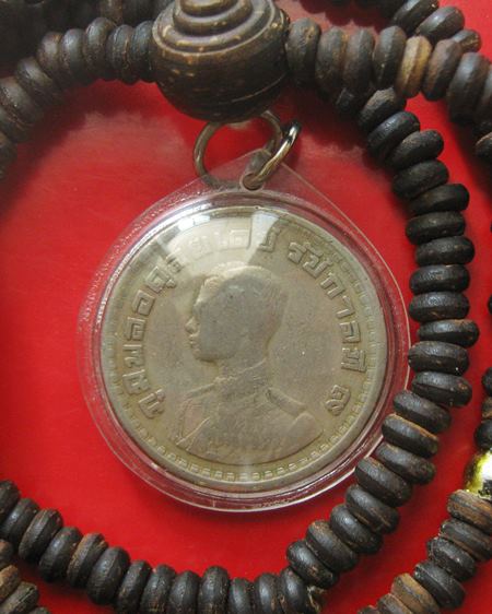 เหรียญบารมี 30 ทัศ เสาร์ 5 เงินมาห้าพันล้าน หลวงพ่อเณร วัดทุ่งเศรษฐี ปี 2543 หลวงปู่หมุน วัดบ้านจานร