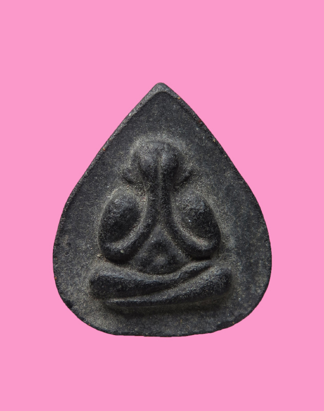 พระปิดตา เนื้อผงคลุกรัก หลังยันต์