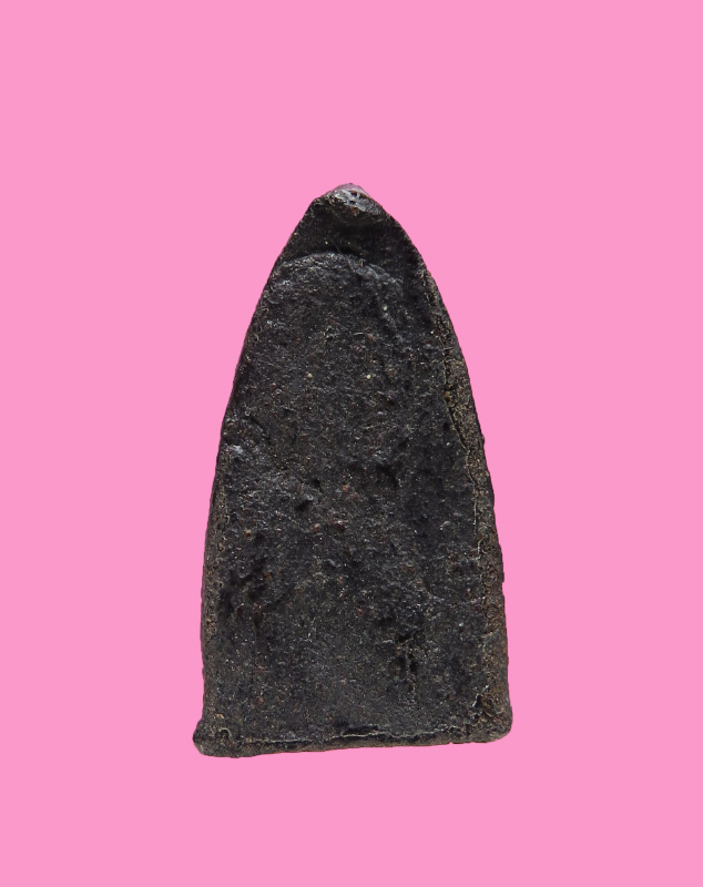 พระผงรูปเหมือนเกจิ เนื้อว่านชุบรัก