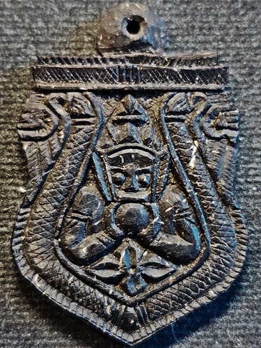 พระราหูกะลาแกะ 